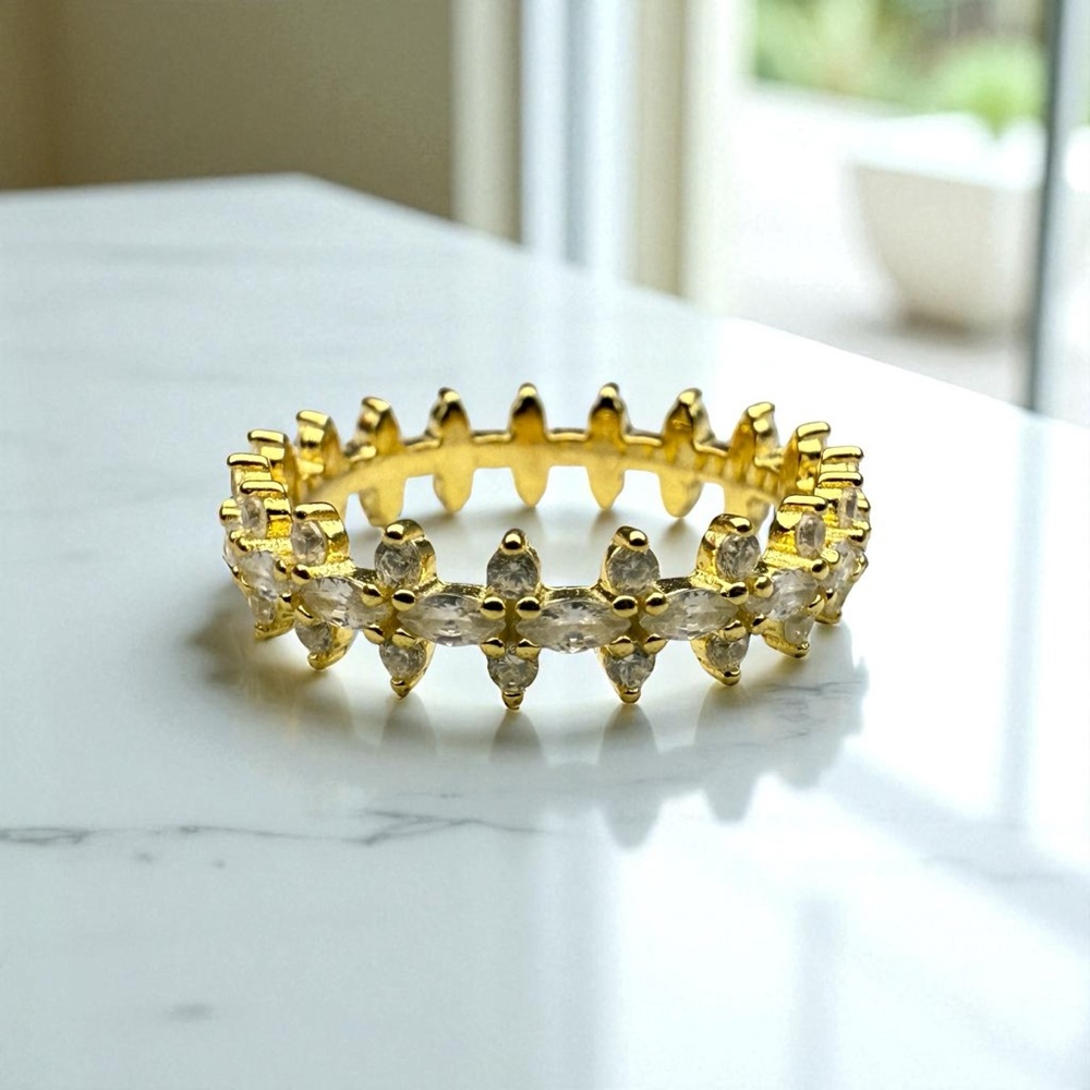 New Gold-Plated Sterling Silver CZ Floral Band, Size 7.